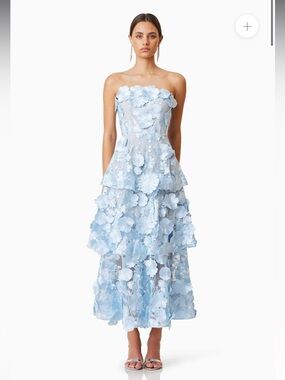 elliatt selene blue 3d floral lace applique strapless maxi dress gown medium NEW